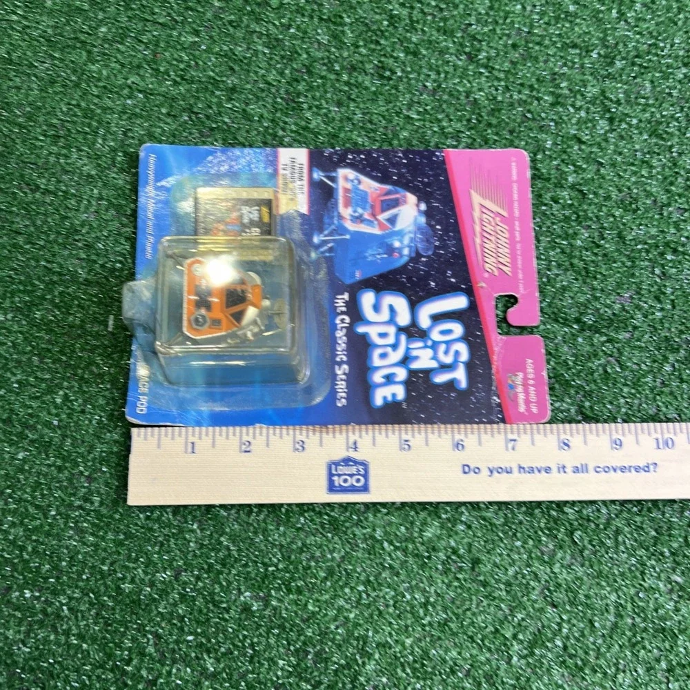 Lost‎ in Space 1998 Johnny Lightning Classic Series Space Pod Toy Clip #35 Flaws